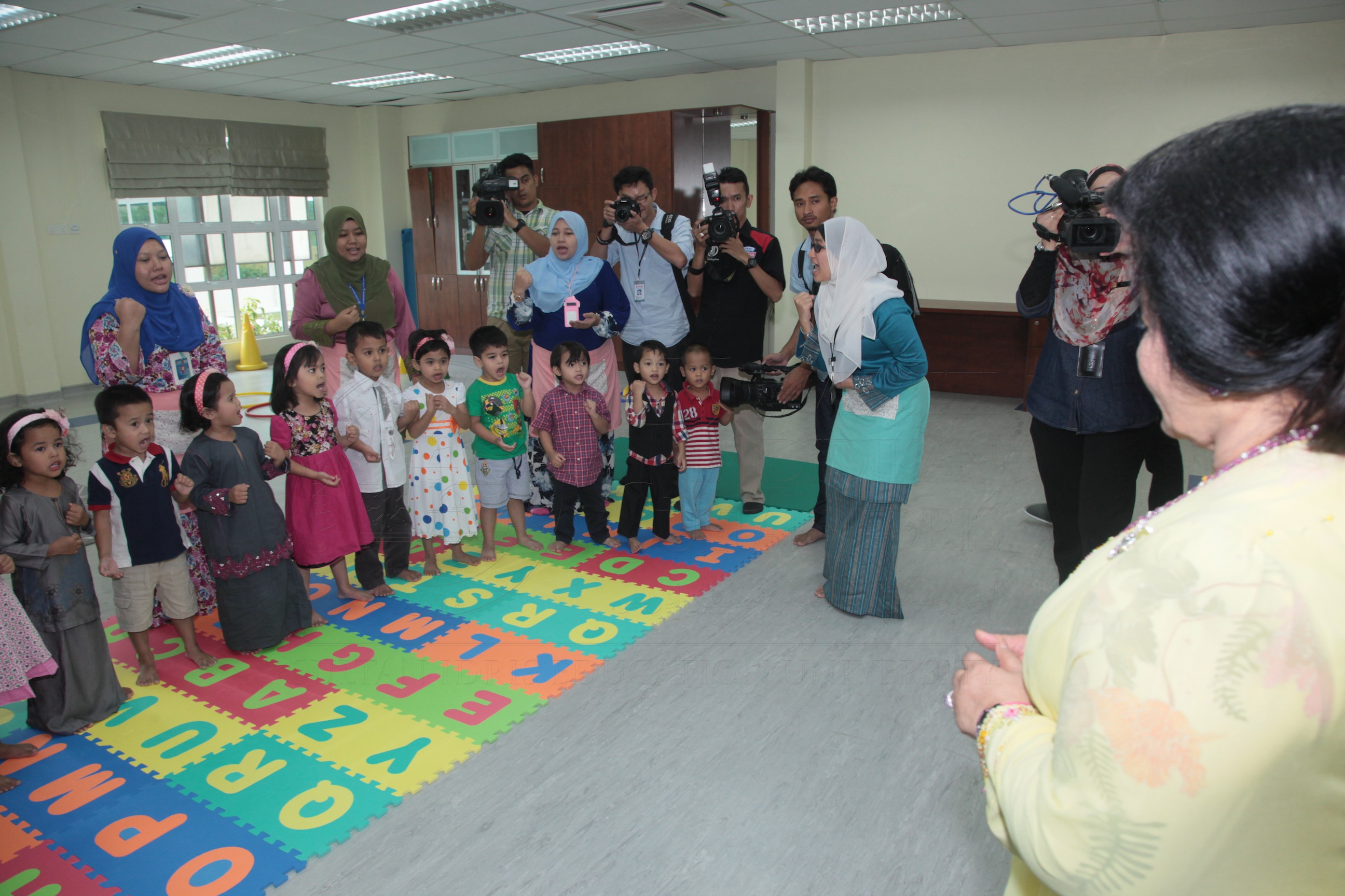 PRO16 32 NCDC IMG 0974